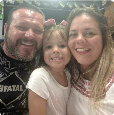 Michelle Lopes <br> <div class="instaw"><img style="display: block;-webkit-user-select: none;margin: auto;background-color: hsl(0, 0%, 90%);transition: background-color 300ms;" src="https://encrypted-tbn0.gstatic.com/images?q=tbn:ANd9GcRTXvtGPqJ3zj8YspcUBIspPfPLse9ShSx4FpVHAYD8Lg&s"><span class="insta">@recantodosossego.morretes</span> </div>